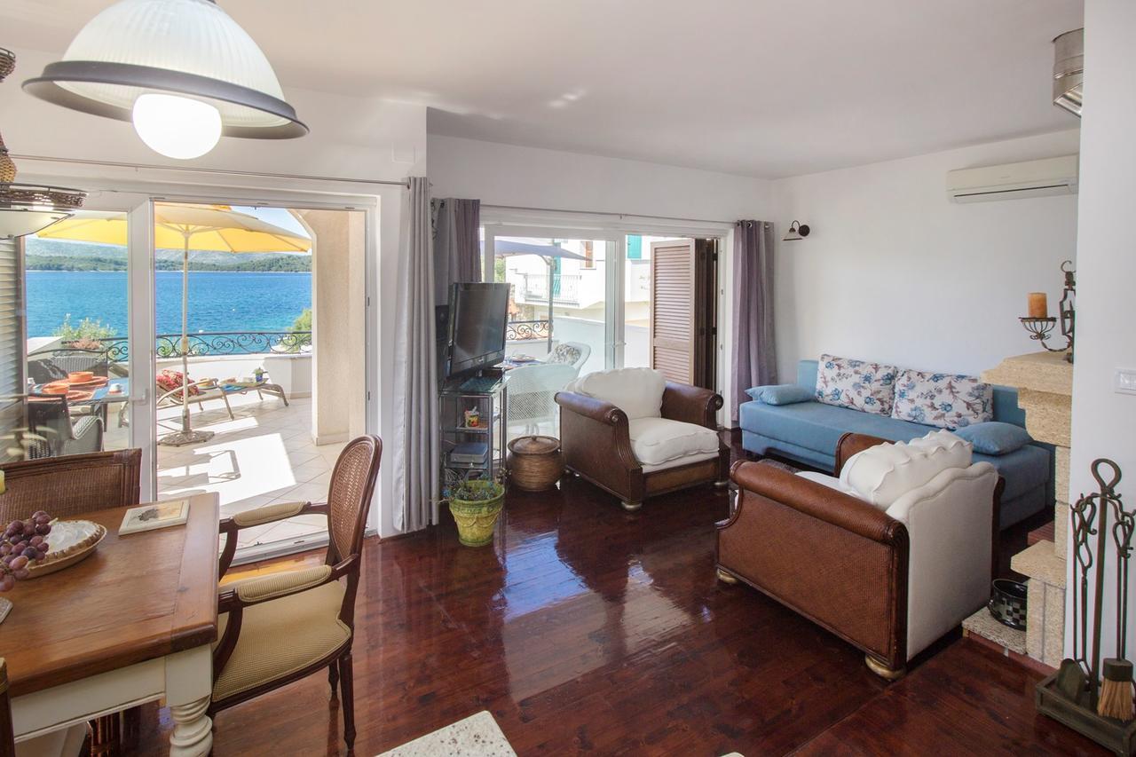 Sea Breeze - Front Sea Apartment Жаборич Экстерьер фото